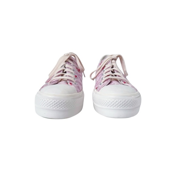 Converse Chuck Taylor All Star Lift Rose Cross Stitch Platform Sneaker | 9 NWOT - Picture 3 of 10